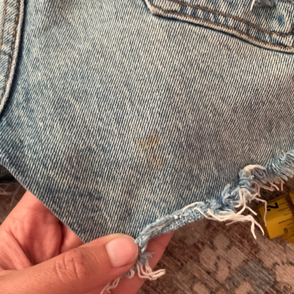 Abercrombie & Fitch Hi Rise Mom Short - Picture 4 of 5